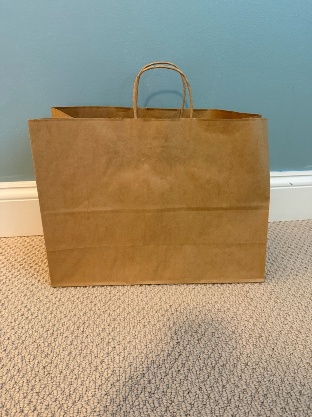 ULINE 16 Count Kraft Paper Shopping Bags 16 x 6 x 12" (W x D x H)